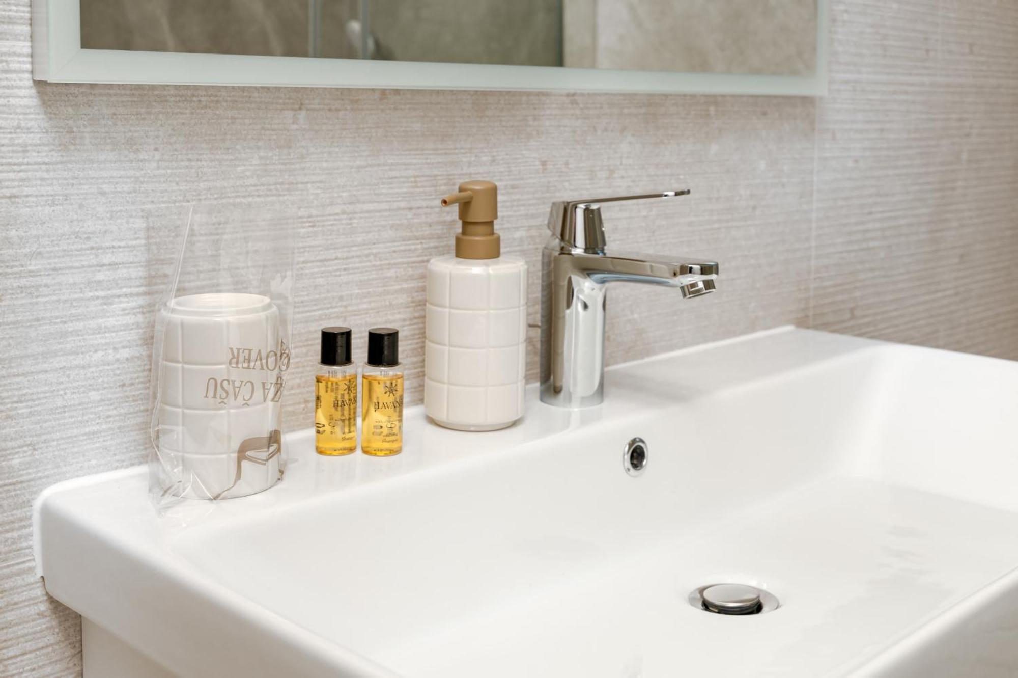 Luxury Adria Sea City & Mountain View Apartment Makarská Exteriér fotografie